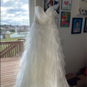 Galina Signature wedding gown